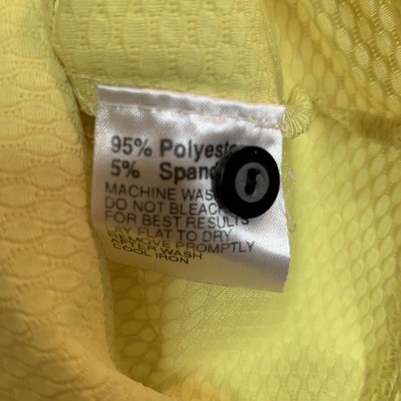 2 A Tee Women's Golf Polo Shirt Medium Textured Lightweight Yellow Green Unique - Picture 8 of 8